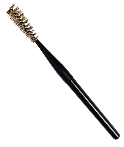 After applying the mascara, just use this natural brush to curl your eyelashes up and fix them, and you will have a natural curl. (Filing of application for design registration)