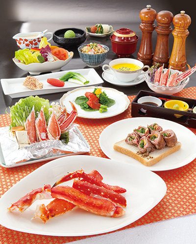 The Kaiyutei Course (14,850 yen) comes with 11 dishes such as snow crab sashimi, king crab steak and special Omi beef loin.
