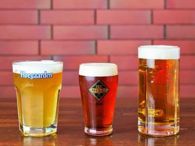 Seven draft beers are on standby, including Hugarden White from 920 yen and Sumidagawa Brewing from 590 yen.