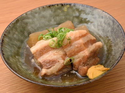 Braised Pork Belly and Simmered Daikon Radish 970 yen