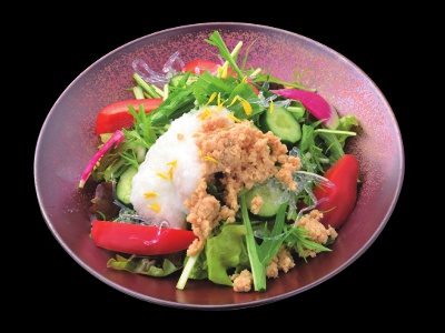 Kiyomizu salad with yam and minced chicken 935 yen