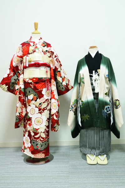 Kimonos for children from 8,800 yen and up to add color to events such as Shichi-Go-San. A variety of designs from traditional to modern patterns are available.