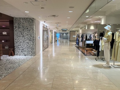 INTERNATIONAL BOUTIQUES