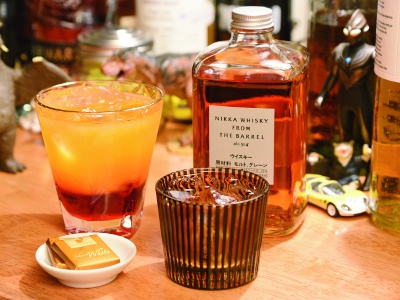 Original cocktails from 1,100 yen, whiskeys from 800 yen. Japanese whiskey is also available.