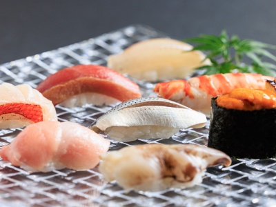 We offer a selection of nigiri featuring seasonal fish for both lunch and dinner.