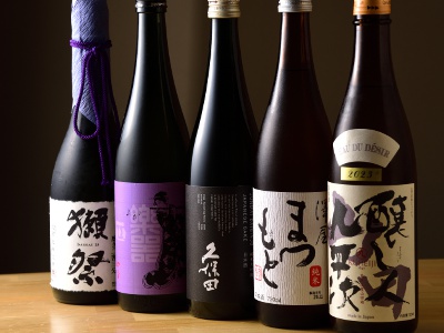 京の地酒「澤屋まつもと」や「獺祭」「久保田」など人気銘柄がズラリ。