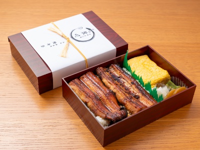 Japanese eel and A5 Wagyu sirloin steak 8,000 yen. You can enjoy eel and Wagyu beef at the same time. Includes soup, pickles, and Uzak (vinegared eel and cucumber).