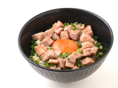 鴨ユッケ丼 400円
