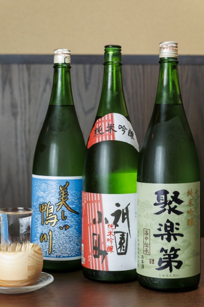 佐々木酒造や北川本家酒造、天橋立ワイナリーなど、京都で造られたお酒の数々に舌鼓を打ちたい。