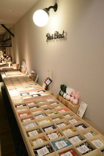 30 to 50 varieties of sachets made from kimono fabric. Each piece features a unique pattern.