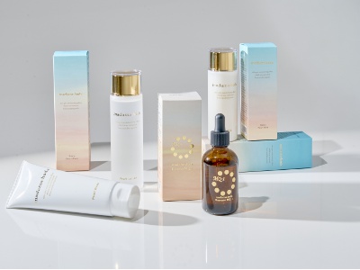 WSP beautyの化粧品ブランド「madamahada」。真珠の恵みと先端美容の力を掛け合わせ、素肌を育てるスキンケアを提案する。