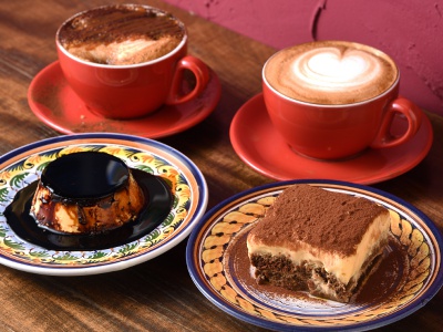 ティラミス、クラシックプリン 各660円