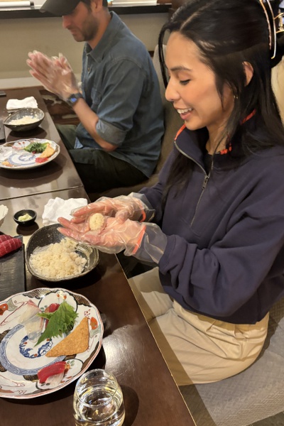 これまで3000人以上が体験した寿司体験1人14,000円は11時30分～開催。