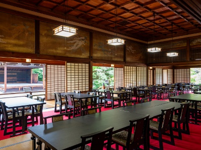 お斎をいただく会場の一つ・白書院（通常非公開）は国の重要文化財。
※会場は人数・行事等により変更の場合あり