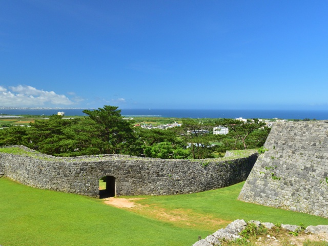 沖縄1_座喜味城