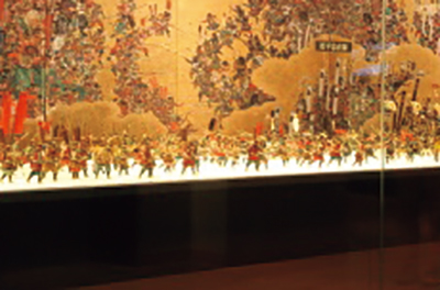 The Summer Siege of Osaka, which marked the downfall of the Toyotomi clan, is recreated with 307 figures.