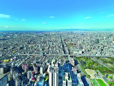 The view from “Harukas 300 (observation deck)” at the highest point of the building.