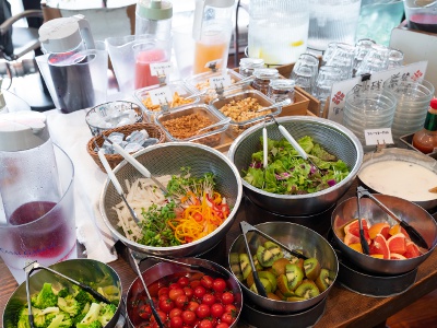 The morning set includes a mini salad bar, yogurt, granola and fruit. You can also choose from a variety of dressings.