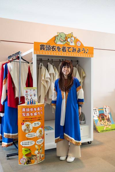 You can also take a commemorative photo wearing Himiko's costume. Kantoui, everyday clothing from the Yayoi period, is also available.