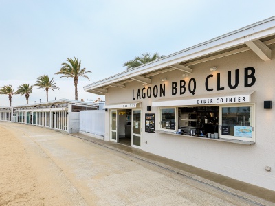 大型BBQ場「LAGOON BBQ CLUB」では、テイクアウトグルメやスイーツも楽しめる。