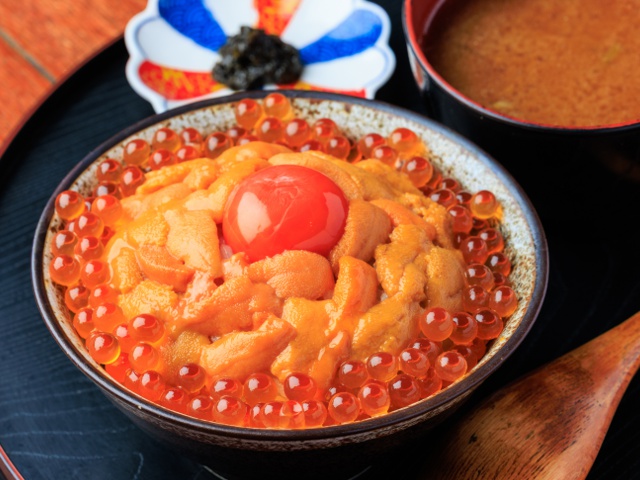 Vol14_Seafood and rice bowl specialty store Kuromon Market Uoichi_Kuromon Market special feature