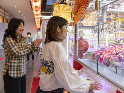 初心者も大量ゲットは夢じゃない！ お菓子やぬいぐるみなど、バラエティ豊かな景品に注目。