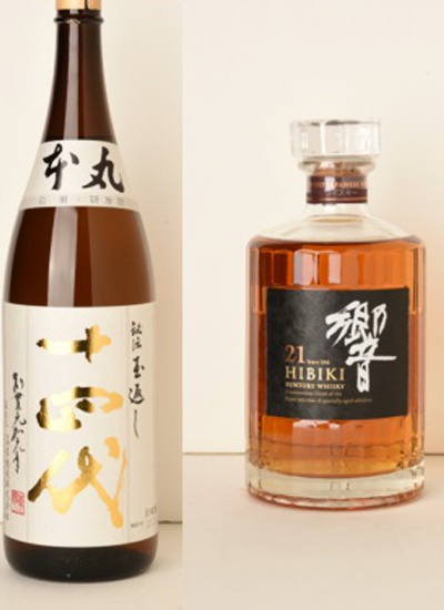 Jyuyondai Honmaru 1800ml. a popular brand of Takagi Sake Brewery, which has been making top quality sake for about 390 years. The rice used makes a difference in taste.Suntory Whisky Hibiki 21 Year Old 700ml bottle. A blend of carefully selected malt base malt and long-aged malt over 21 years.