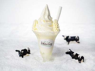 よつ葉の白いパフェ大阪Ver.1,100円
レモンヨーグルトソースが爽やかなオリジナルパフェ。
