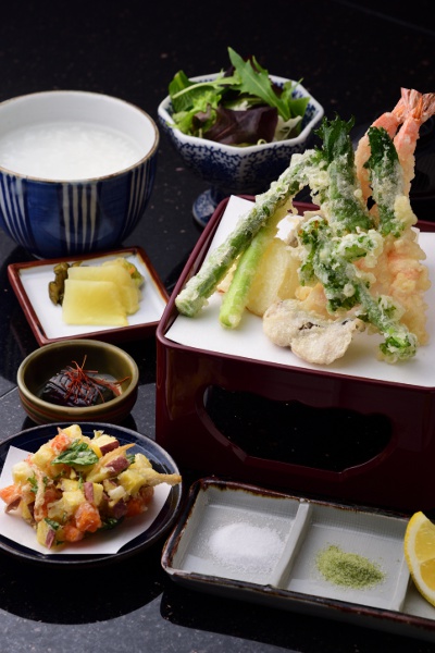 芦屋天がゆ（FESTIVAL TOWER 2F）