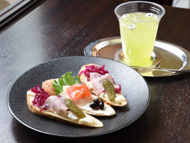 vol.15_Cafe AMADEUS STORY_권두 특집